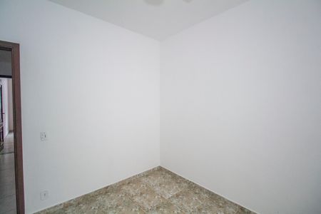 Quarto 2 de apartamento para alugar com 2 quartos, 63m² em Vila Valqueire, Rio de Janeiro