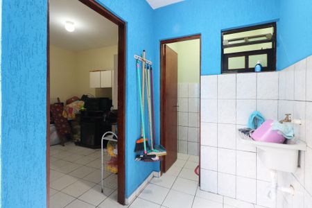 Casa à venda com 175m², 2 quartos e 2 vagas Casa à venda com 175m², 2 quartos e 2 vagasQuintal