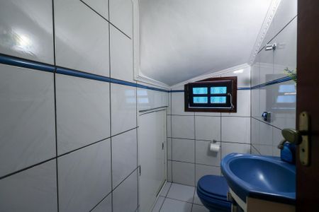 Casa à venda com 175m², 2 quartos e 2 vagas Casa à venda com 175m², 2 quartos e 2 vagasLavabo