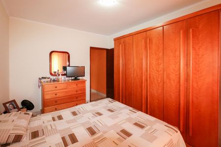 Casa à venda com 175m², 2 quartos e 2 vagas Casa à venda com 175m², 2 quartos e 2 vagasQuarto 2