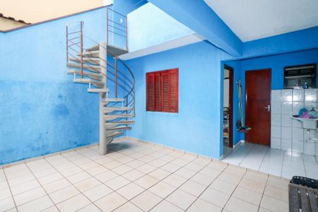 Casa à venda com 175m², 2 quartos e 2 vagas Casa à venda com 175m², 2 quartos e 2 vagasQuintal