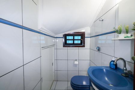 Casa à venda com 175m², 2 quartos e 2 vagas Casa à venda com 175m², 2 quartos e 2 vagasLavabo