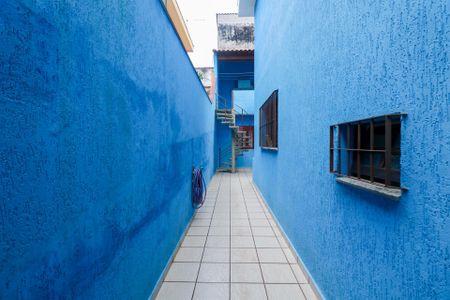 Casa à venda com 175m², 2 quartos e 2 vagas Casa à venda com 175m², 2 quartos e 2 vagasQuintal