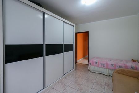 Quarto 1 de casa à venda com 2 quartos, 175m² em Taboão, Diadema