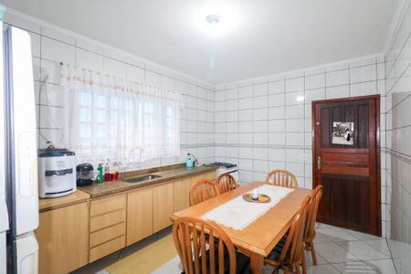 Cozinha de casa à venda com 2 quartos, 175m² em Taboão, Diadema