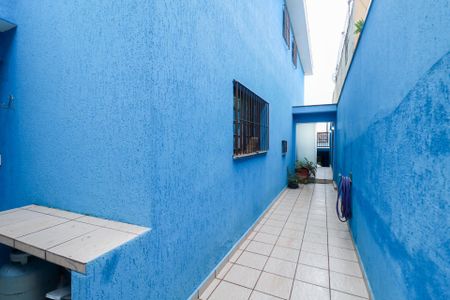 Casa à venda com 175m², 2 quartos e 2 vagas Casa à venda com 175m², 2 quartos e 2 vagasQuintal