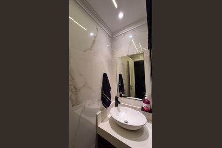 Apartamento à venda com 80m², 2 quartos e 2 vagas Apartamento à venda com 80m², 2 quartos e 2 vagasBanheiro