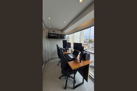 Apartamento à venda com 80m², 2 quartos e 2 vagas Apartamento à venda com 80m², 2 quartos e 2 vagasVaranda