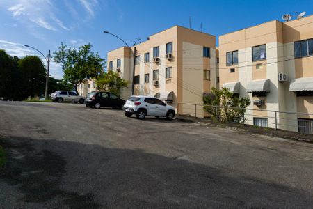 Apartamento à venda com 60m², 2 quartos e 1 vaga Apartamento à venda com 60m², 2 quartos e 1 vagaFachada