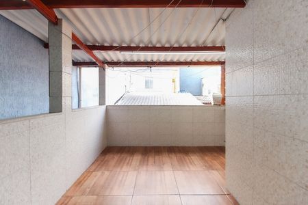 Casa para alugar com 78m², 2 quartos e sem vaga Casa para alugar com 78m², 2 quartos e sem vagaVaranda - Área de Serviço
