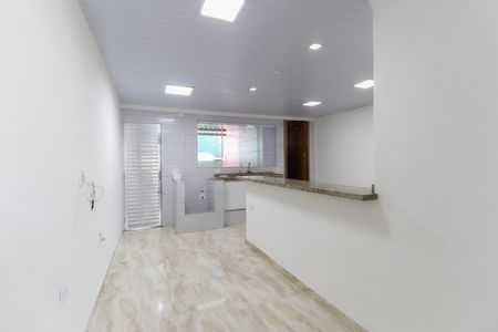Casa para alugar com 78m², 2 quartos e sem vaga Casa para alugar com 78m², 2 quartos e sem vagaSala