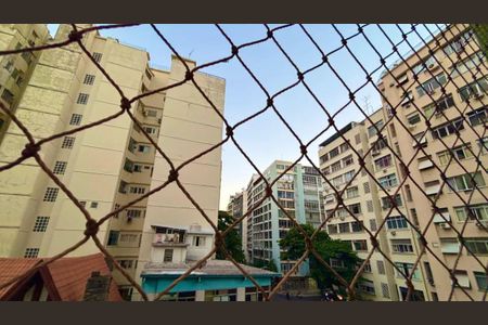 Apartamento para alugar com 95m², 2 quartos e sem vaga
