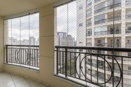 Apartamento para alugar com 71m², 2 quartos e 1 vaga Apartamento para alugar com 71m², 2 quartos e 1 vagaVaranda