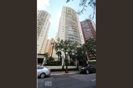 Apartamento para alugar com 71m², 2 quartos e 1 vaga Apartamento para alugar com 71m², 2 quartos e 1 vagaFachada