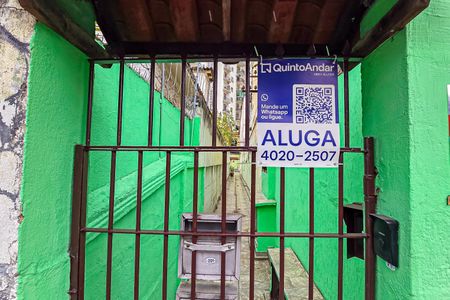 Casa para alugar com 88m², 2 quartos e sem vaga Casa para alugar com 88m², 2 quartos e sem vagaFachada com placa