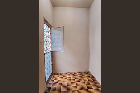 Casa para alugar com 88m², 2 quartos e sem vaga Casa para alugar com 88m², 2 quartos e sem vagaVaranda