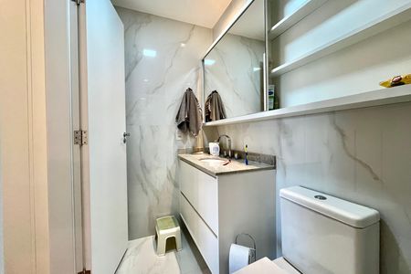 Apartamento à venda com 95m², 2 quartos e 1 vagaBanheiro da Suíte 2
