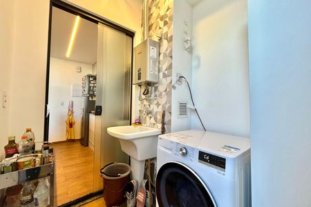 Apartamento à venda com 95m², 2 quartos e 1 vagaÁrea de Serviço