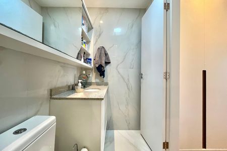 Apartamento à venda com 95m², 2 quartos e 1 vagaBanheiro da Suíte 1
