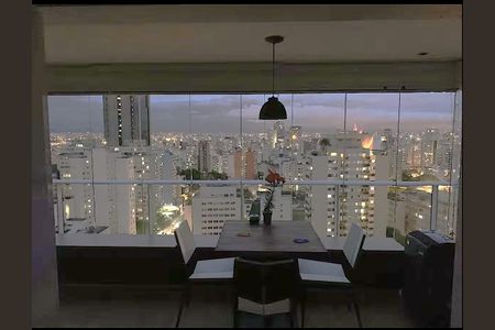 Apartamento à venda com 49m², 1 quarto e 1 vaga Apartamento à venda com 49m², 1 quarto e 1 vagaSala de Jantar