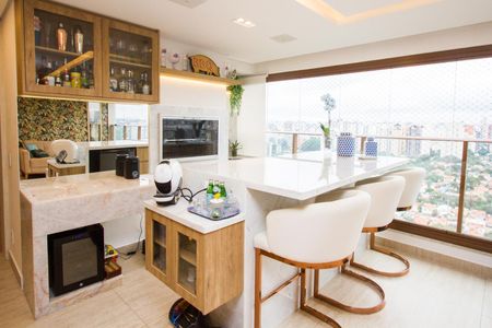 Apartamento à venda com 2 quartos, 146m² em Campo Belo, São Paulo