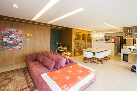 Apartamento à venda com 146m², 2 quartos e 2 vagas