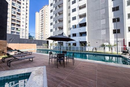 Apartamento à venda com 55m², 3 quartos e 1 vaga Apartamento à venda com 55m², 3 quartos e 1 vagaPiscina