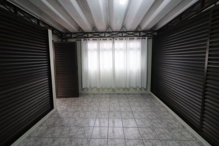 Casa para alugar com 250m², 4 quartos e 1 vagaQuarto de Serviço