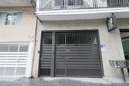 Casa para alugar com 250m², 4 quartos e 1 vagaFachada