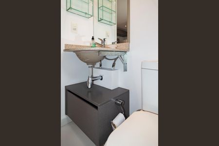 Studio à venda com 40m², 0 quarto e 1 vaga Studio à venda com 40m², 0 quarto e 1 vagaBanheiro