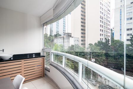Studio à venda com 40m², 0 quarto e 1 vaga Studio à venda com 40m², 0 quarto e 1 vagaVaranda