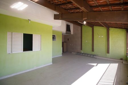 Casa à venda com 210m², 4 quartos e 2 vagasÁrea de Serviço / Quintal