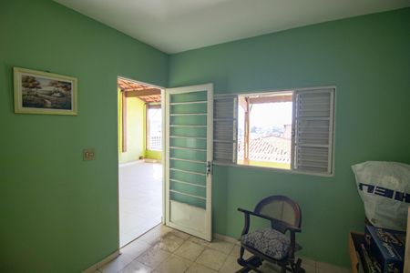 Casa à venda com 210m², 4 quartos e 2 vagasSuíte 