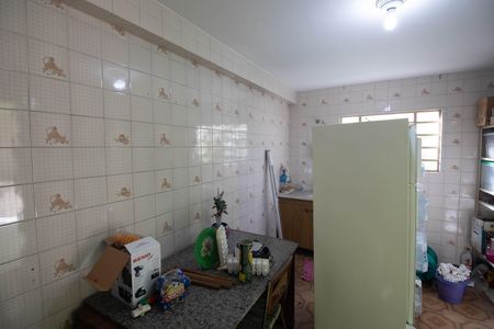 Casa à venda com 210m², 4 quartos e 2 vagasCozinha 