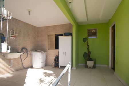 Casa à venda com 210m², 4 quartos e 2 vagasÁrea de Serviço