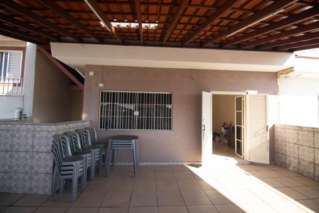 Casa à venda com 210m², 4 quartos e 2 vagasTerraço