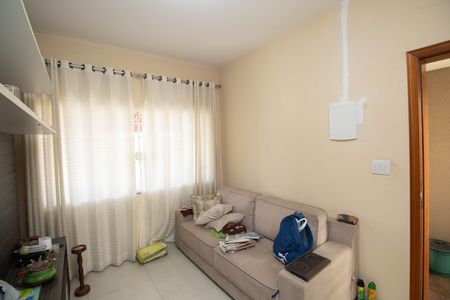 Casa à venda com 210m², 4 quartos e 2 vagasSala 