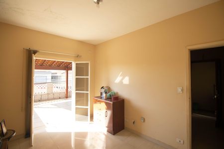 Casa à venda com 210m², 4 quartos e 2 vagasQuarto 2