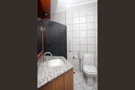 Apartamento à venda com 71m², 3 quartos e sem vagaBanheiro