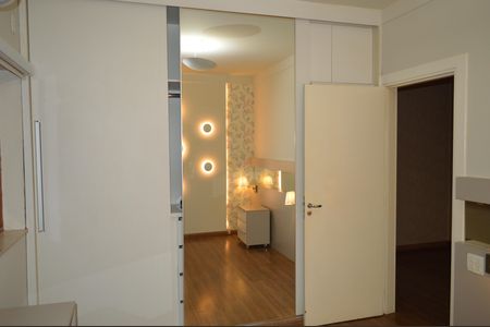 Casa de condomínio para alugar com 256m², 5 quartos e 4 vagasQuarto 2