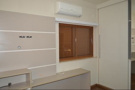Casa de condomínio para alugar com 256m², 5 quartos e 4 vagasQuarto 2