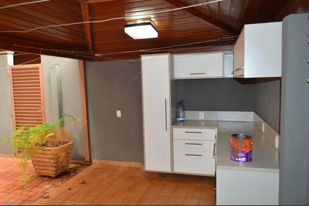 Casa de condomínio para alugar com 256m², 5 quartos e 4 vagasÁrea de Serviço