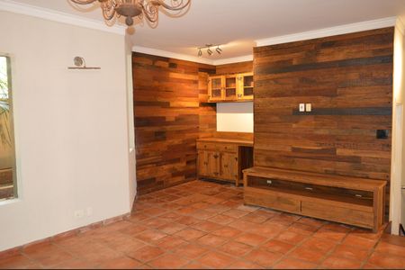 Casa de condomínio para alugar com 256m², 5 quartos e 4 vagasSala 
