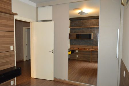 Casa de condomínio para alugar com 256m², 5 quartos e 4 vagasQuarto 1
