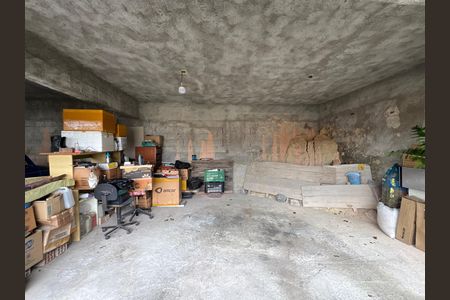 Casa à venda com 576m², 5 quartos e 3 vagas Casa à venda com 576m², 5 quartos e 3 vagasGaragem