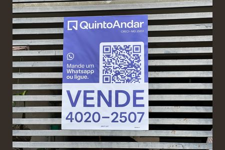 Casa à venda com 576m², 5 quartos e 3 vagas Casa à venda com 576m², 5 quartos e 3 vagasPlaca QuintoAndar