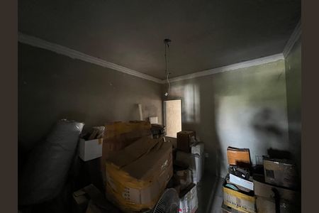 Casa à venda com 576m², 5 quartos e 3 vagas Casa à venda com 576m², 5 quartos e 3 vagasQuarto 3