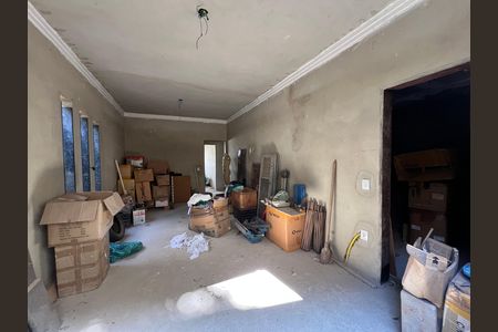 Casa à venda com 576m², 5 quartos e 3 vagas Casa à venda com 576m², 5 quartos e 3 vagasQuarto Suíte