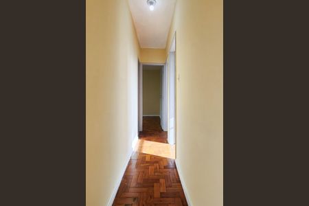Apartamento para alugar com 89m², 3 quartos e sem vaga Apartamento para alugar com 89m², 3 quartos e sem vagaCorredor