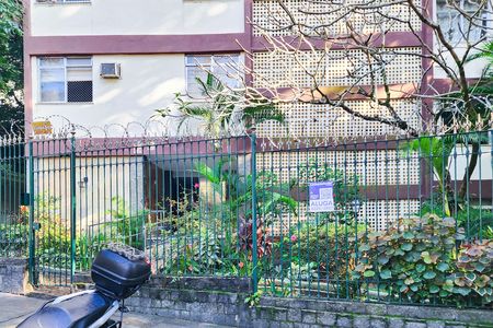Apartamento para alugar com 89m², 3 quartos e sem vaga Apartamento para alugar com 89m², 3 quartos e sem vagaFachada